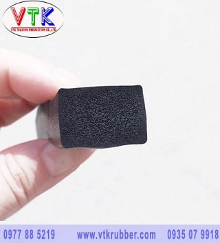 cao-su-ky-thuat/VTK-ron-xop/018_gioang-cao-su-xop-hinh-chu-nhat-2-min_1743606661.jpg